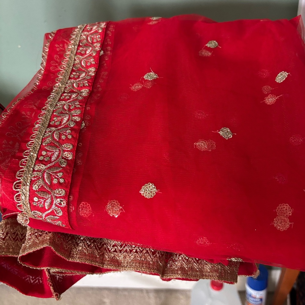 Stunning Appealing Red Thread And Sequins Embroid… - image 7